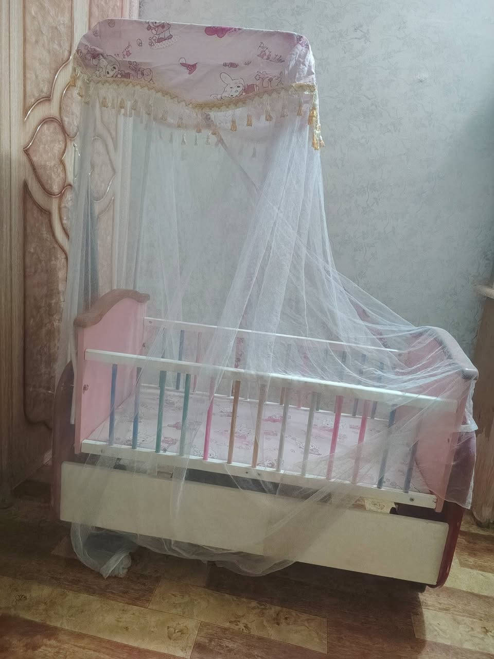 سرير اطفال • مستعمل • فلوجه