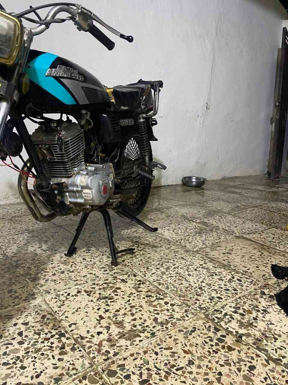 سلام عليكم درجه اربعه كير للبيع فقط موديل 20  شلعه معدل خير من الله اصولي كهربات كله شغاله وكيل العارضي مدور مباشر هاذه رقم صاحبه ***********درجه مكلفه بل نشر هاذه حساب صاحبه ميثؤمي إلعامري واي اشي تحتاج رسلني خاص مفتوح مكان درجه نجف كوفه حي متنبي سعر 475 بيه مجال
