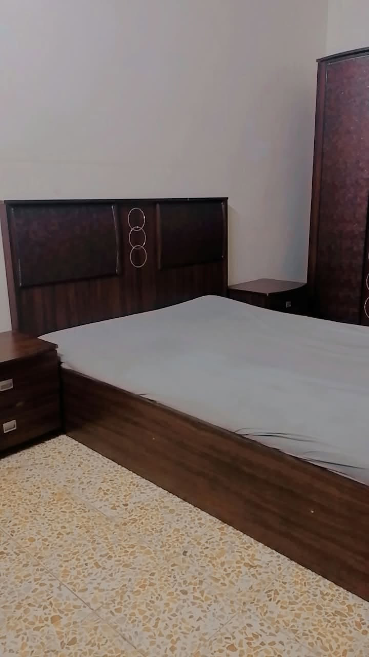 غرفه نوم تركي للبيع نظيفه مبيه اي ضرر السعر 450 المكان حي العصري
