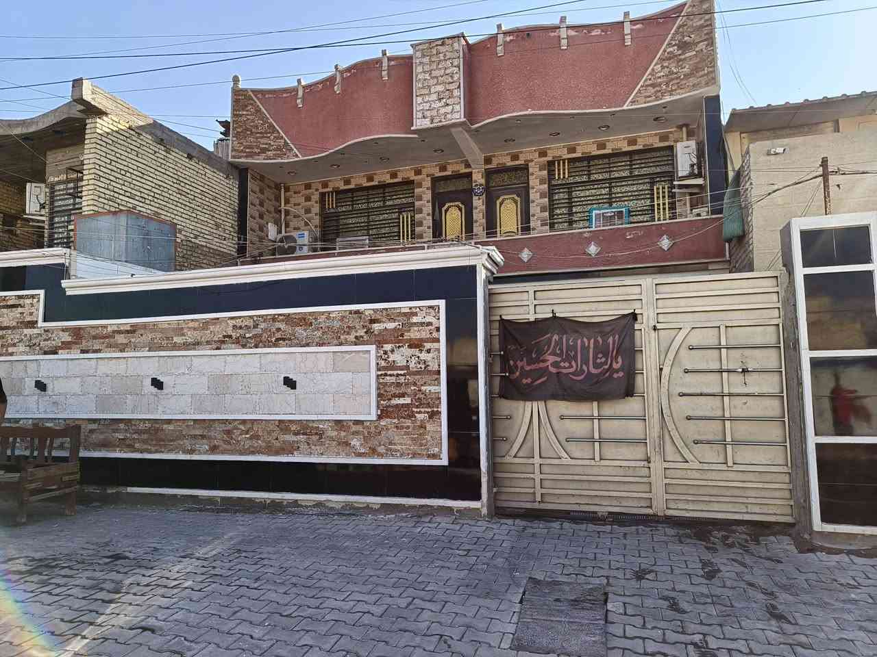 الحسينيه • ٢٠٠م • بناء حديث