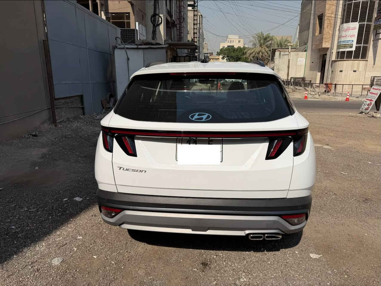السلام عليكم

هونداي توسان مديل 25 خليجي رقم بغداد 

 ماشيه ( 4 الاف )
مواصفات:
ويل حجم 19 
كراسي كهربائية+تبريد 
جنطة كهربائي
تشغيل عن بعد 
مري شفط+ترحيب 
جام يصعد وينزل عن بعد 
نضام منحدرات
سايد بريك بصمه
السيارة فول ماعدا البنوراما
ومعروفة باقي المواصفات ال25
السيارة بحالة الوكالة 
السيارة تحت ضمان الشركة الاولى
السعر (220) وبيه مجال 
العنوان: بغداد _حي اور 
الاستفسار ***********
