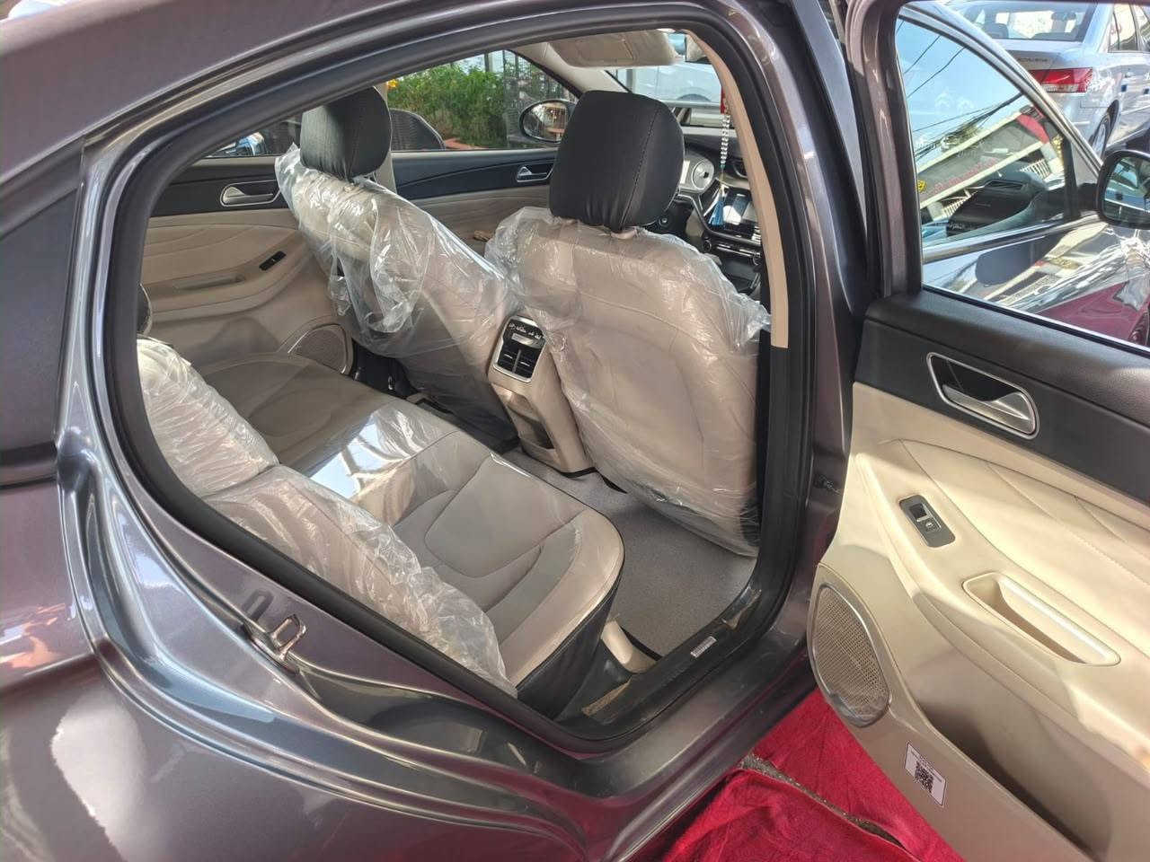سلام عليكم شيري اريزو فايف 2025السعر 93وبيه مجال مكان بغداد الشعب لاتصال ***********
