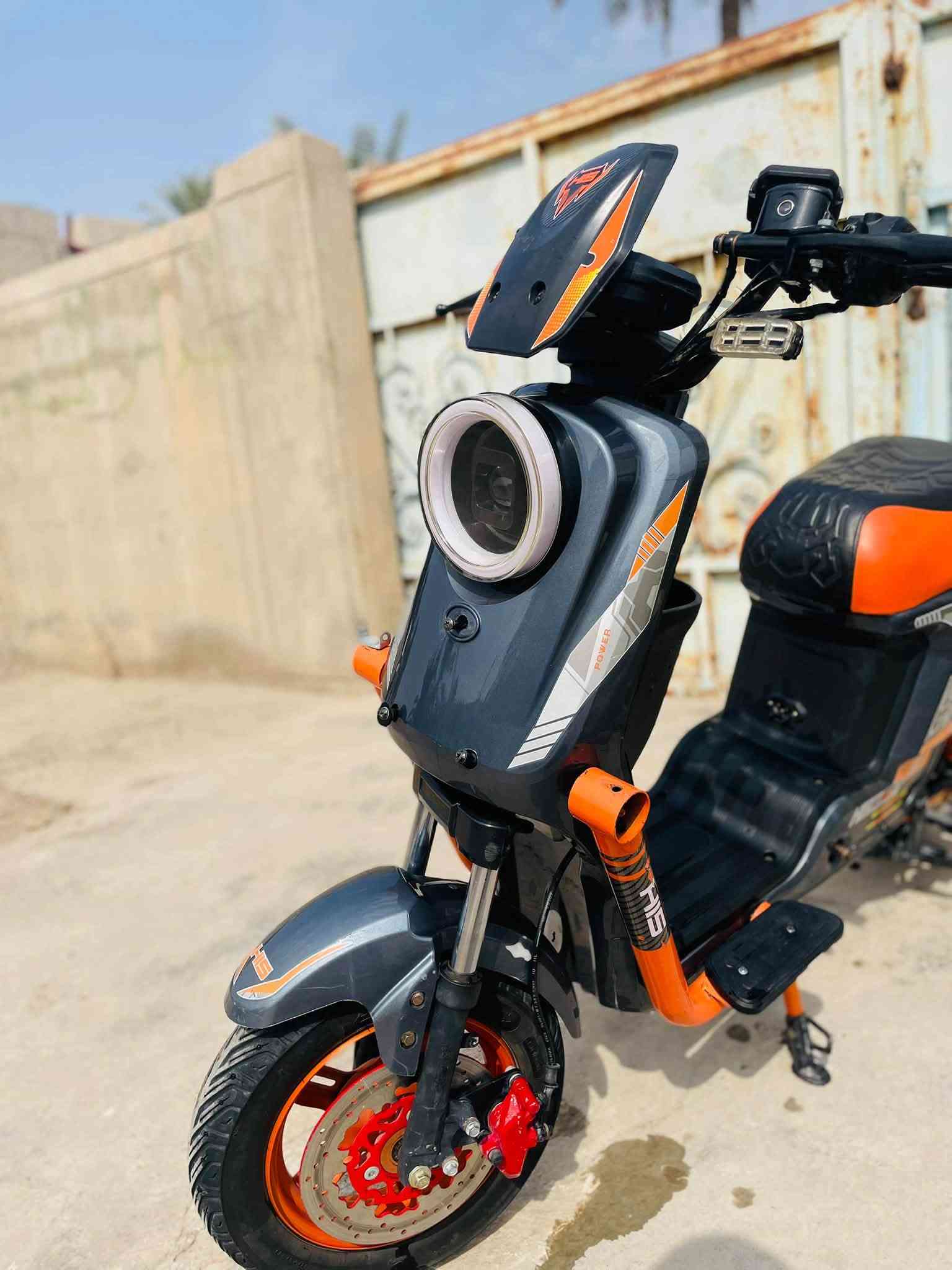 H900 • جديده • ٥ بطاريات