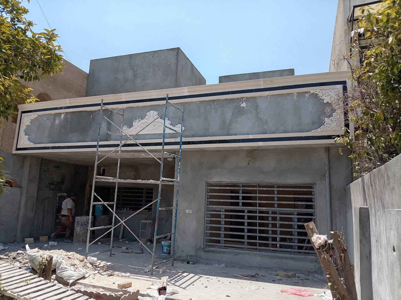 السلام عليكم اني خلفه عندي كادر واختصاصي جص وبياض ولبخ وسيراميك اشتغل بغداد فقط شغل درجه اوله واسعار مناسبه هاذه رقمي وبي وتساب ***********
