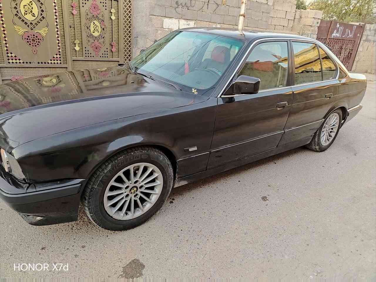 سلام عليكم بي ام ٥٣٥ سيارة جاهزة لبيع او مروس ***********
