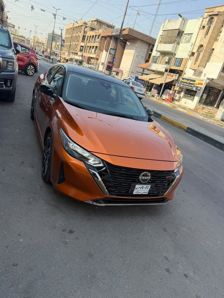 نيسان سنترا sr 2024
مواصفات معروفة السنترا تو كلر ماشية 
18000
رادار امامي وخلفي ونقطه عمياء وبصمة وتشغيل عن بعد وحساسات بصمة تشغيل وابواب اشاير بالمري ويل 18 وهواي بعد مواصفات 
السيارة باسمي فحص مؤقت جديدة وحادثهة حلو سطحي 
شخوط صبغ ربع الدعامية الامامية والخلفية وتكحيل جاملغ خلفي 
بارد كد شبر بالجاملغ الامامي والخلفي صور الحادث مرفقة ايرباك بردة وكشن فقط 
السيارة مكلفتني اكثر والله بس بعد السوك 
ب137 ورقة وبيهة مجال بسيط حك الجية مكانهة بالاعظمية السيارة
❤️السيارة اذا معجبك سعرهة او معجبتك كلشي اكو بالسوك اترك كلمة حلوة ياطيب 
*********** واتساب
