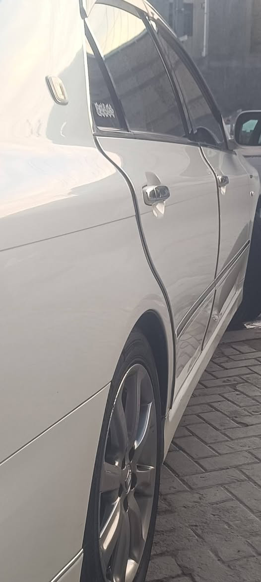 سلام عليكم
شاهينة 2005 بسمي كفالة عامة ماعدا صبغ كد صبعين بالهلال الخلفي ومأشر بالصور 
تحوير وسام العبيدي نضام فلتر تبريد 
مشط يسرى بلاد 
حجريات بيئة بلاد موجودات 
شاصي 80
فتحة 
3 دكم
6 بصمات 
بردة خلفية 
تدفئة تبريد 
مري اشارة وسكن وترحيب محورات بلاد بدون برغي 
يدة اشارة يسرى بلاد 
دواخل بيجي جديدة 
اريل امامي 
علايم ذهبي اصليات
لايت دوار وكلوبات زنون ناصي وعالي 
السعر 130قفل قفل ربع ماينقص منها من الاخير وماكو هيچ سعر الله شاهد سيارة جديدة..... بيع مستعجل عندي ضرف وبالعافية على الي ياخذها
مكاني بصرة 
***********
