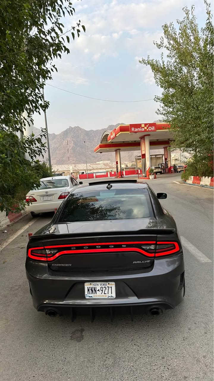 دودج تشارجر • فول مواصفات • شاشة كبيرة