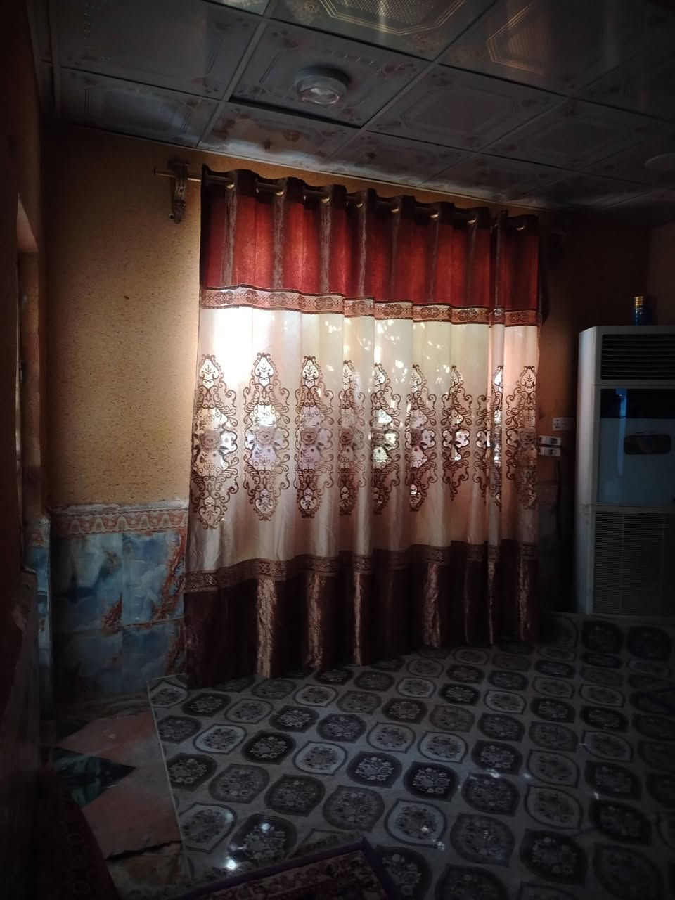 مكانة الديوانية • ٤٠٠م • ٤ غرف