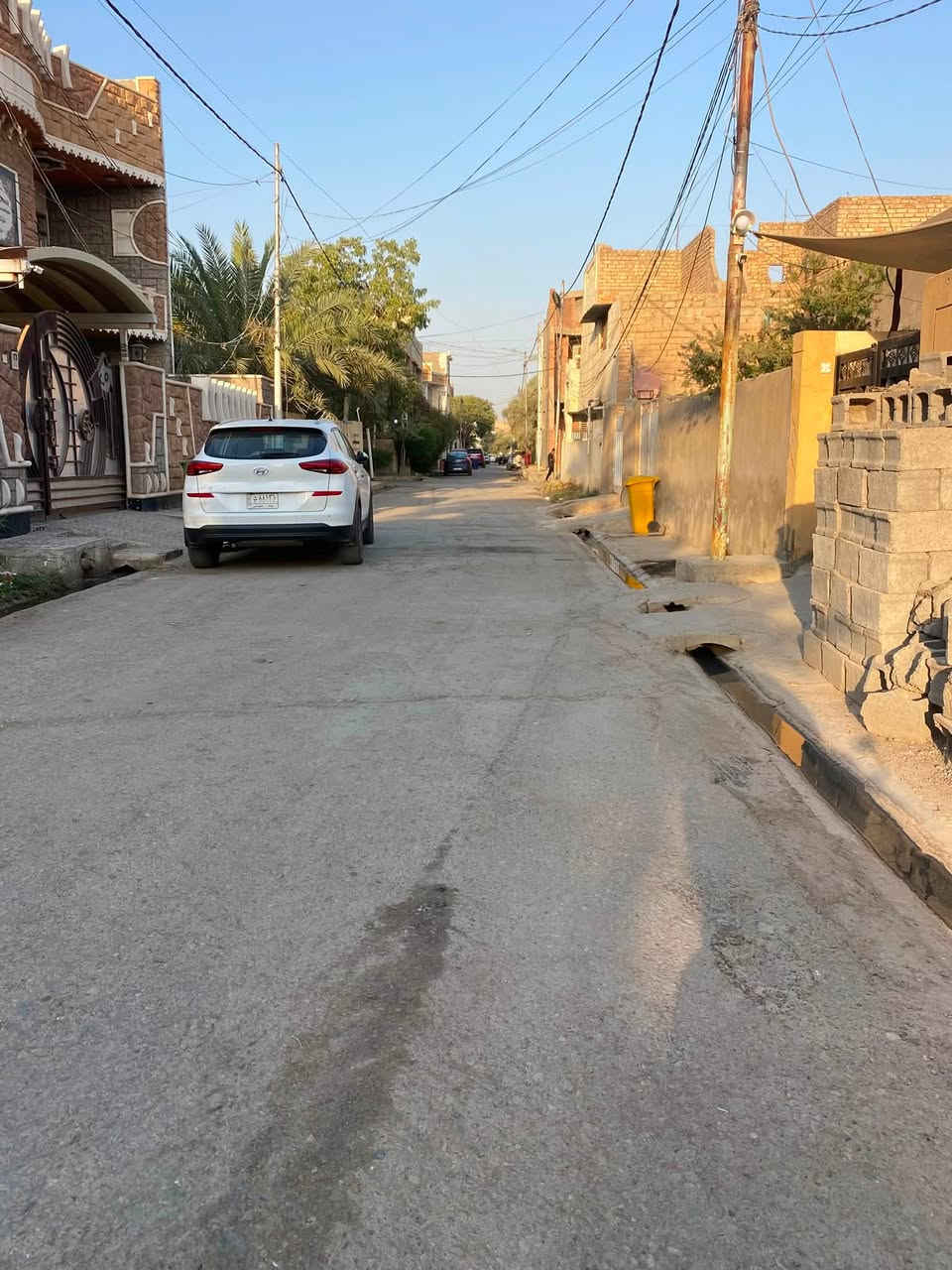 📍 قطعة أرض للبيع في بعقوبة – حي المعلمين

فرصة مميزة للاستثمار أو السكن في موقع ممتاز، قرب فلكة حجي صلاح.

🔹 المساحة الكلية: 200 م²
🔹 إمكانية البيع: 100 م² أو القطعة كاملة
🔹 نوع الملكية: ملك صرف – تحويل مباشر
🔹 موقع هادئ ومخدوم، مناسب لبناء منزل أو للاستثمار.

📞 للاستفسار والمعاينة:
***********
