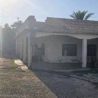 بيت للبيع الموقع) الجميله مقابيل مدرسه بلد الرافدين متكون من 4اربع غرف...