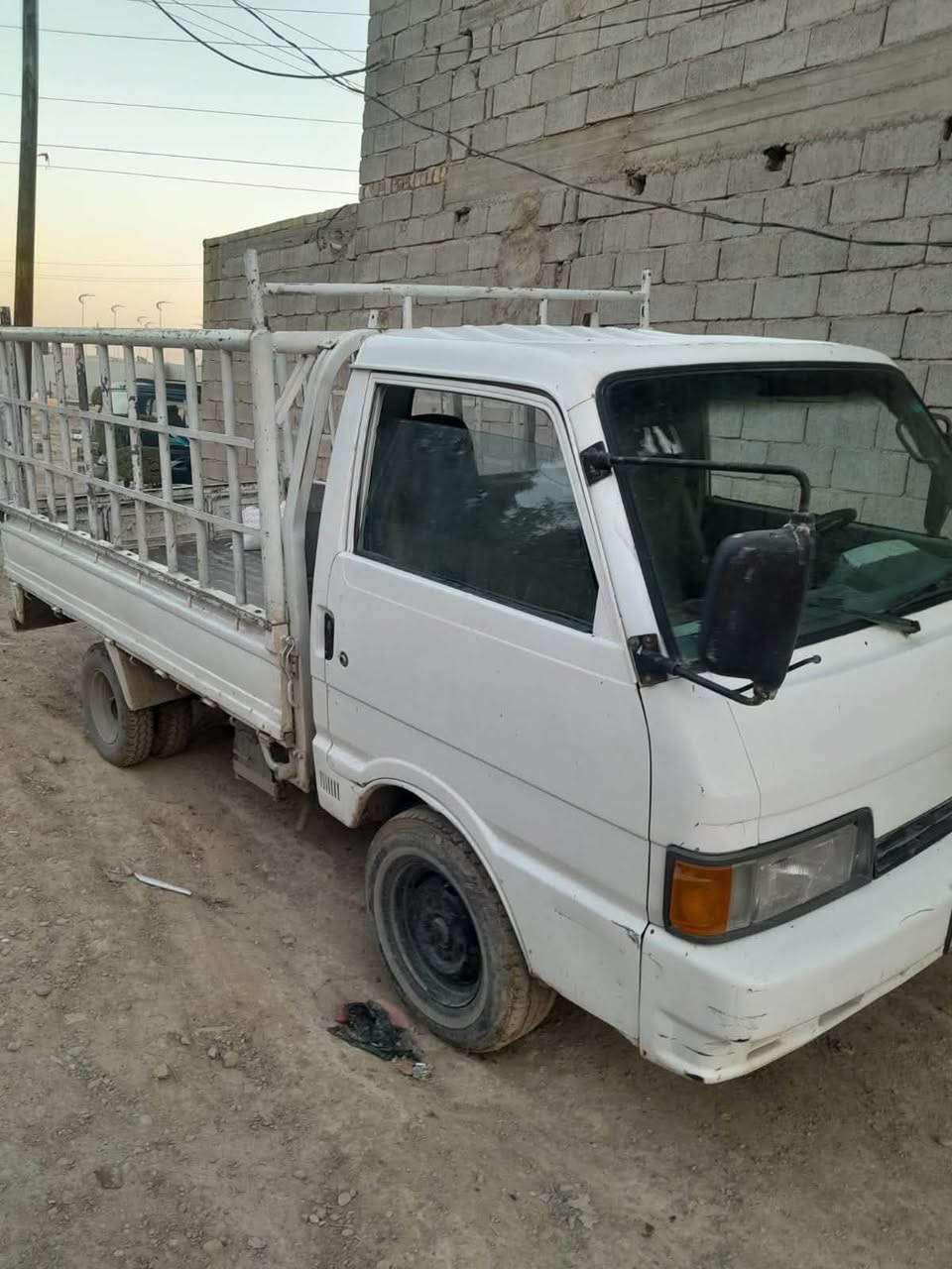 بنكو ٩٤ للبيع كاملة من كلشي 
السعر ٤٥ وبيهة مجال
***********

