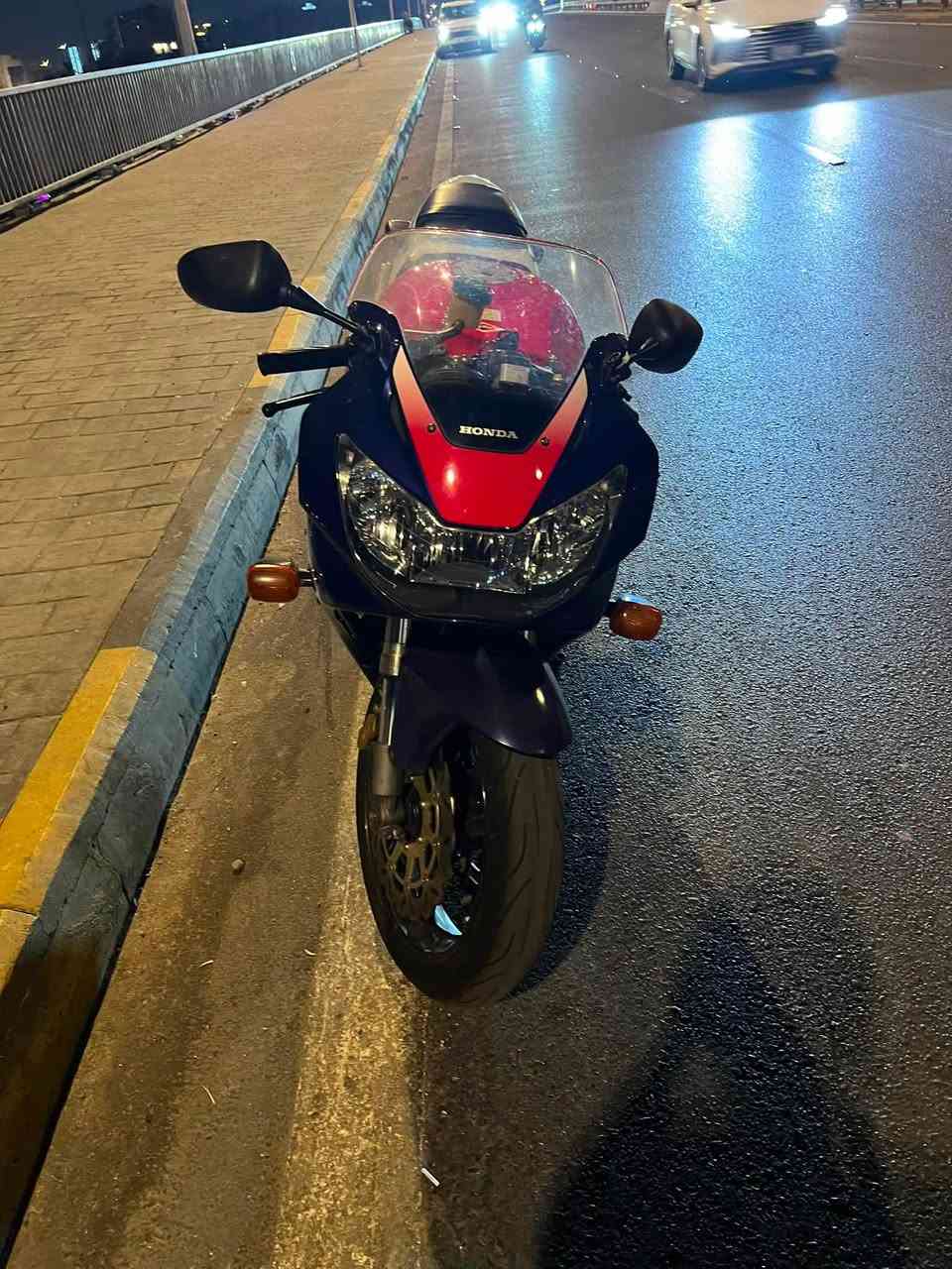 دراجه هوندا CBR 929 موديل 2001 للبيع 
دراجه اتخبل ونظيفه تاخذها ربع دينار متصرف عليها                            
الدراجه ماشيه 60 الف وبحاله الوكاله فوول نظافه 
السعر 42 وبيها مجال
الرقم *********** واتساب
