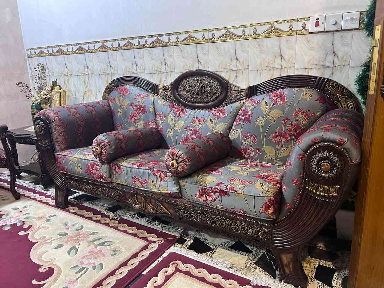 كنب زان • ١٠ مقاعد • جديده