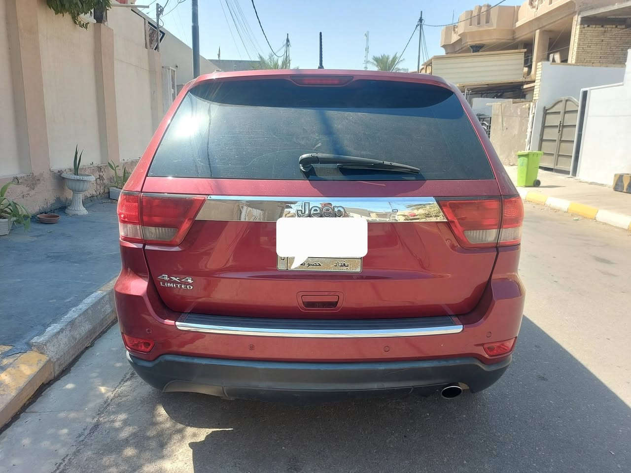 جيب خليجيه 
السعر 154
سونار منشور 
فول مواصفات واحد على واحد 
محرك كير تبريد حداديه كهربائيات مكفولات 
للاستفسار ***********
رقم السياره بغداد شرط تحويل

نص مكتوب في الصور:
- السيارة :2026\7\22 جيب احمر
- ملاحظه : نخلي المسؤوليه لمدة 24 ساعه
- نخلي
- صباغ
- بارد
- تبديل
- كلير
- الجانب العلوي: خدوش ورصعات خفيفه
- الجانب الايسر: صبغ ورصعات وخدوش وفتح في المكان المحدد
- الجانب الايمن/صبغ ومعجون+بارد+رصعات وخدوش وفتح
- الجانب الامامي : رصعات وخدوش وخسفات
- الجانب الخلفي: رصعات وخدوش +طخه في الاسفل بسيطه
- ملاحظه: حاله شاصي سليم