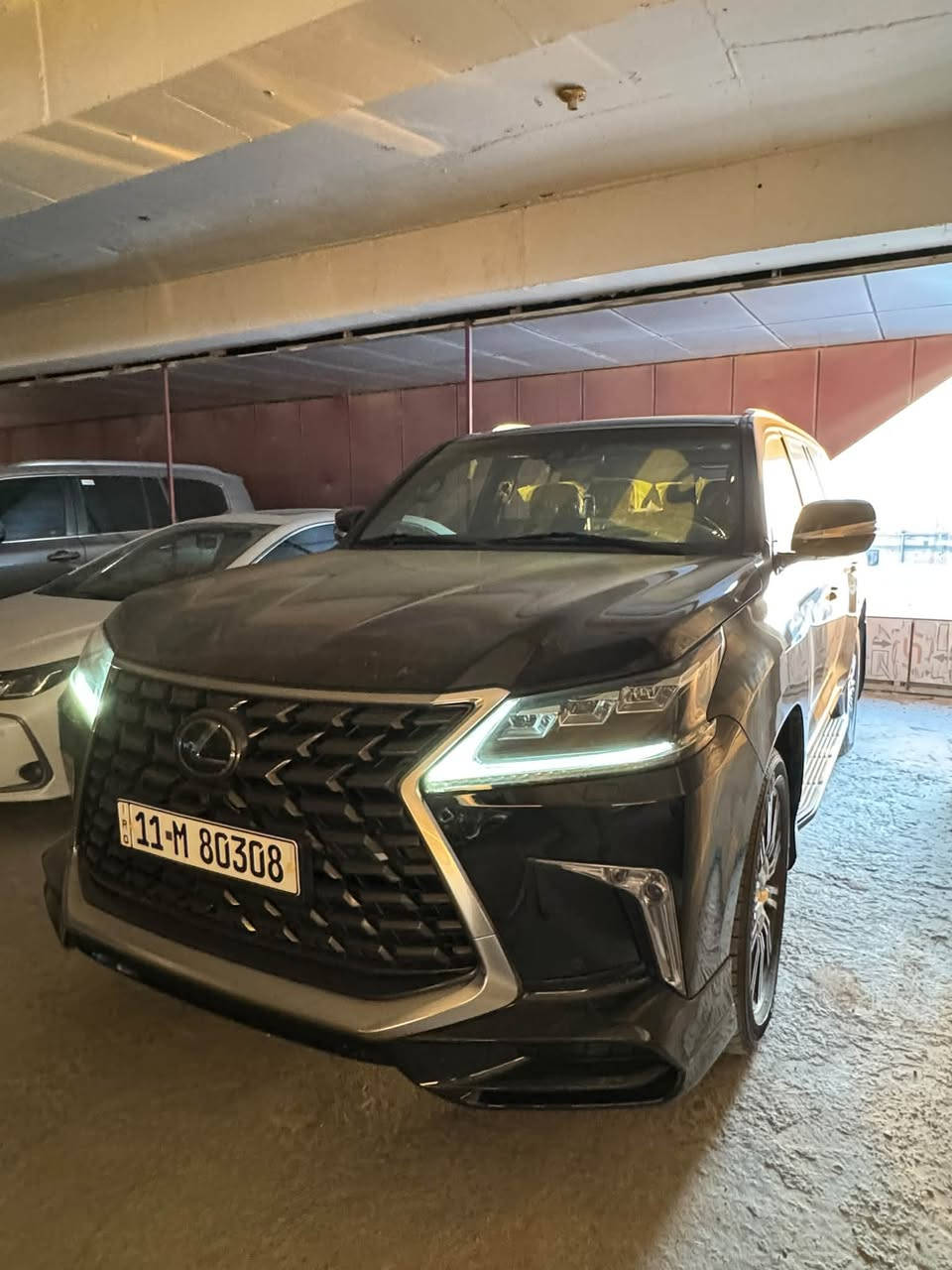 السلام عليكم
لكزس  2021  LX 570  SPORT PLUS السيارة كلش جديدة و استخدام اقل من يومي مكفولة كفالة عامة رقم بغداد باسم والدي 

رقم بغداد 

بيبان شفط وصندرق كهربائي وشفط 

السيارة ماناقصها شي لا ارضيات ولا شي كاملة من كل النواحي

السيارة مغلفة نانو عند افضل مركز بالبصرة 

محرك 8 سلندر جديد ومضمون ومحد حاط ايدة بالمحرك 

5 كامرات 
رادار 
نقط عمياء 

طخم تاير جديد 

شرط لاشخط لابالبدي ولا بالويل 

السيارة مامتعوبة ونضيفة حيل و احلا من الصور بهواي 

ماشية 37 الف 

البصرة الزبير ***********
