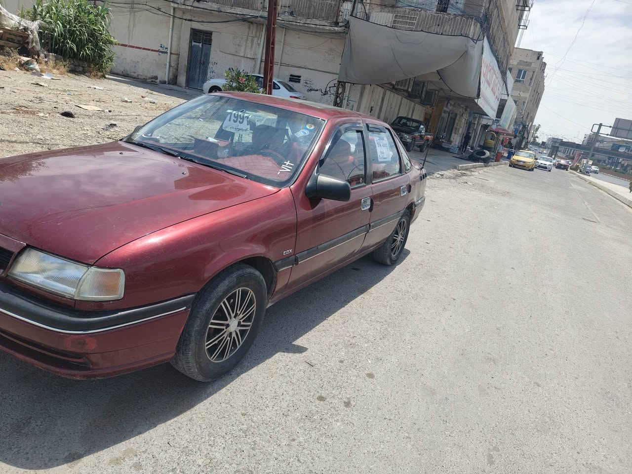 سلام عليكم اوبل فكتره موديل 92حجم 16رقم انكليزي جديد لاالفين 30بسمي  كربون بانزين اكتروني بيه كير ومحرك شرط سعر 38وبيه مجال رقم ***********/***********
