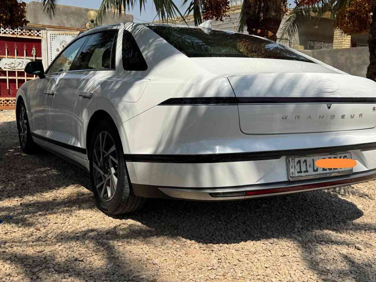 السلام عليكم ازيرا  كوري غاز اصل23 شكل24  
فول مواصفات
تشغيل عن بعد
بصمه تشغيل و تقفيل
ماشيه 94 حقيقي  
بيه 3 قطع صبغ (بدون دواخل)
مكان الديوانية
رقم بغداد الجديد بسمي
مكينه 6 سلندر (3.5) عل وضع الشركه
جاهز من كلشي
#السعر 195 وبيه مجال
***********

نص مكتوب في الصور:
- HONON X9c 39mm f/1.75 1/568s ISO100 ١٣:٣٨ ٢٠٢٦/٠٩/٢٩
- HONOR X9c 39mm f/1.75 1/577s ISO100 ١٣:٣٨ ٢٠٢٦/٠٩/٢٩
- HONOR X9c 39mm f/1.75 1/714s ISO100 ١٣:٣٨ ٢٠٢٦/٠٩/٢٩
- مركز سونار الفتلاوي فحص السيارات بلاشعة فوق البنفسجية عماد : *********** امير : *********** العنوان : الديوانية - حي الصناعي - شارع الصالصات غير مسئول عن الكص بارد تبديل صبغ خدوش الموديل : تاريخ الفحص : وقت الفحص : الاسم : نوع السيارة : رقم السيارة : الجانب الايماني : فتح جاملمغ وصبغ وبارد ودحجة ملاحظة : نخلي كامل مسئوليتنا بعد الفحص وتسليم التقرير الى الزبون الجانب الامامي : فتح بنيد وصبغ الجانب الايسر : فتح جاملغ وصبغ الجانب الخلفي : بارد الجانب العلوي رصعات ٢ HONOR X9c 24mm f/1.75 1/100s ISO216 ١٥:٥٩ ١٣/٠٩/٢٠٢٦