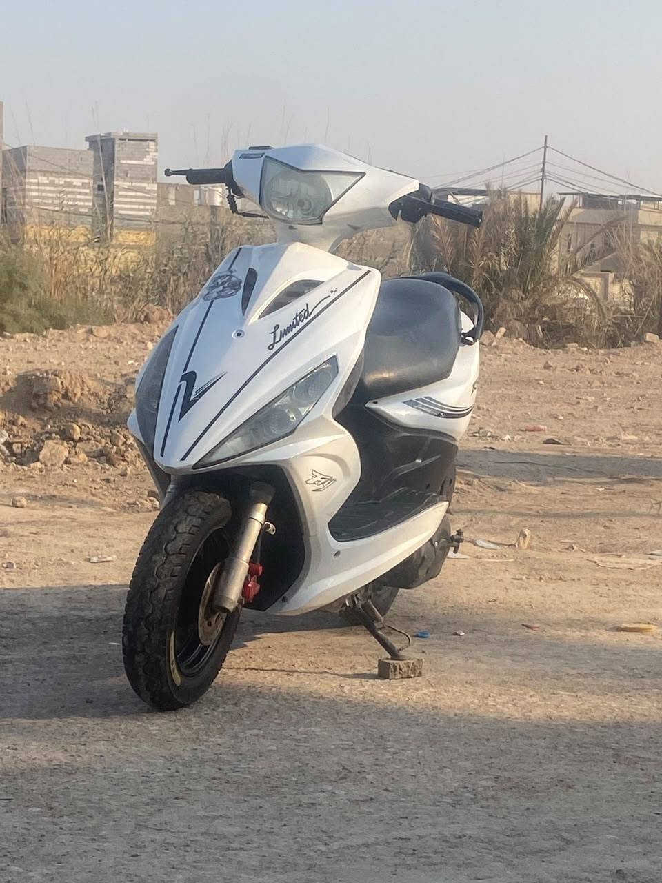 مضلع • نضيف • بكلايت مكسور