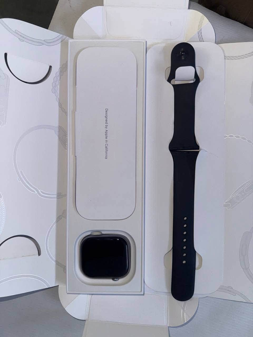 ⌚ Apple Watch Series للبيع 11
•  القياس: 46mm
•  اللون: Silver (رصاصي)
•  نسبة صحة البطارية: 100%
•  الاستخدام: قليل جداً، بحالة ممتازة

للمهتمين، الاتصال على الرقم . 👇🏻👇🏻👇🏻👇🏻👇🏻
***********
