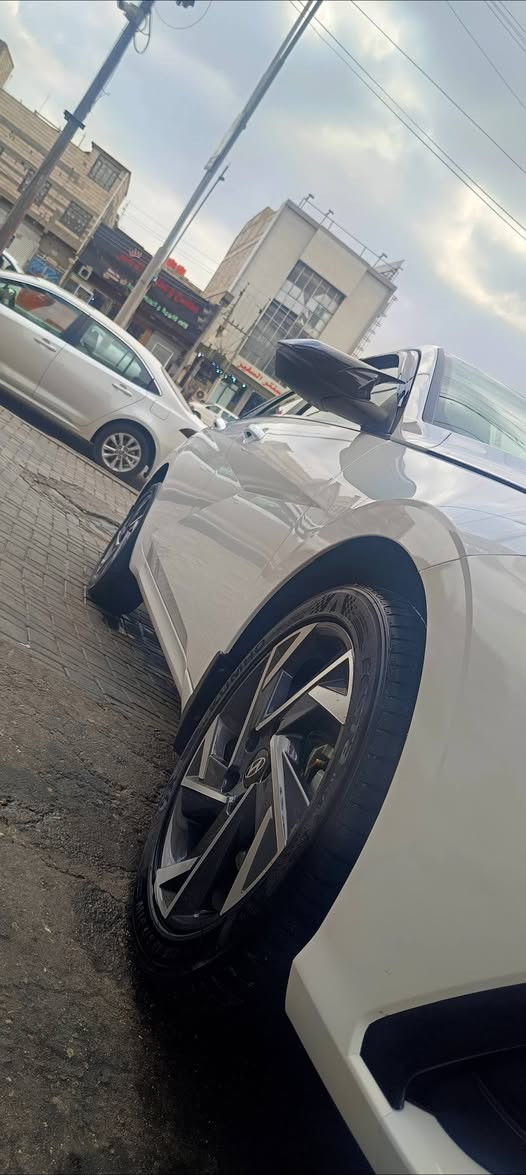 النتره مديل 25 خليجي محرك 2000 رقم بغداد عنواني البصرة سياره حره تحويل ماشيه 57 الف كفاله عامه ما عده دعميه الگدام بيها طخه بسيطه سعر 192 رقم ***********

