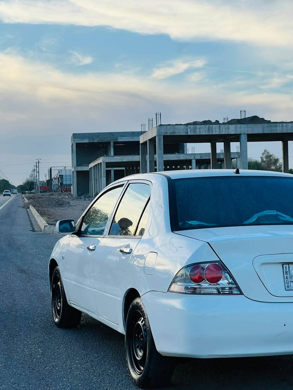 لانسر ٢٠١١ • اوتوماتيك • رقم بغداد