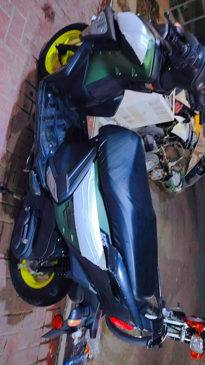 سلام عليكم دراجه موديل ٢٠٢٤ دراجه نضيفه كلش تجي تشوف وتفحص وين مايعجبك وياهه هوائيات سعرهه ٢١٠٠ وبيهه مجال *********** وبي واتساب
