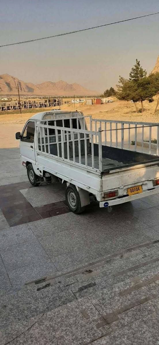 بيكاب فاو • ٢٠٠٦ • طوز خورماتوو