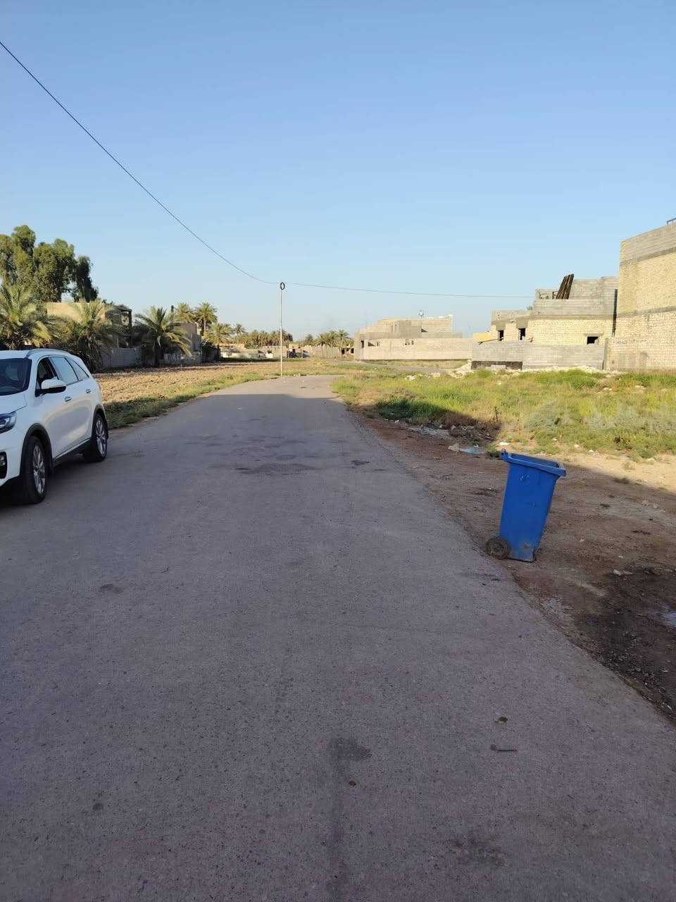 للبيع : دار جديد طابو زراعي سند(25)
    طابق واحد بناء طابوق.. تحويل مباشر للمشتري
      يحتوي على /٢ نوم/ استقبال/ صاله/ مطبخ حار بارد
      حمام داخلي/ وصحيات خارجيه /وكراج
        المساحه /  200 متر
        السعر/135
        للاستفسار على الرقم/ *********** واتساب
        مكتبنا رمادي شارع٤٠ مقابل جامع الواثق
