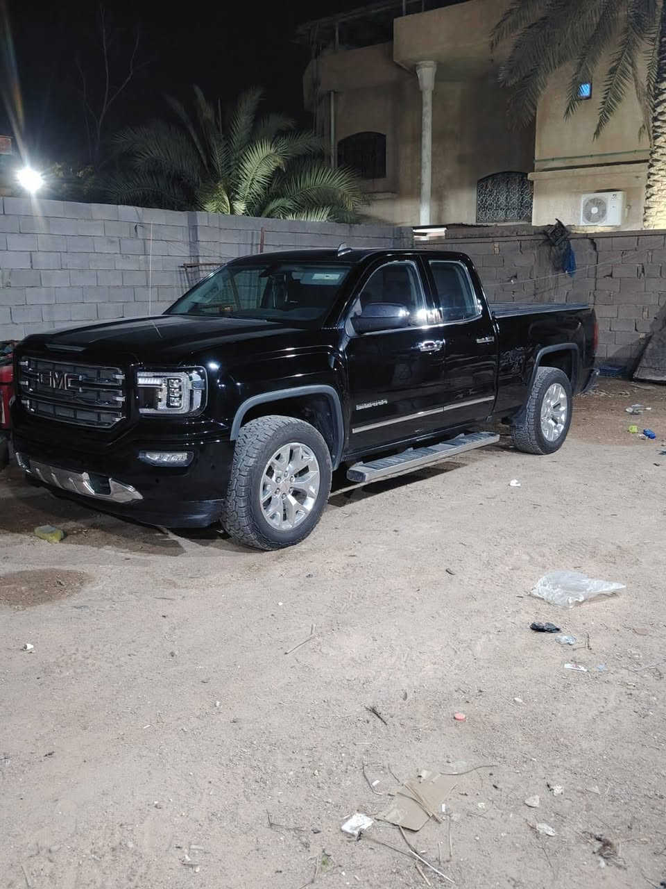 سلام عليكم جمسي سيره مديل ٢٠١٦ راقم بغداد بسمي تحويل ثاني يوم مكان سياره بصره اي استفسار *********** السعر المطلوب 165

