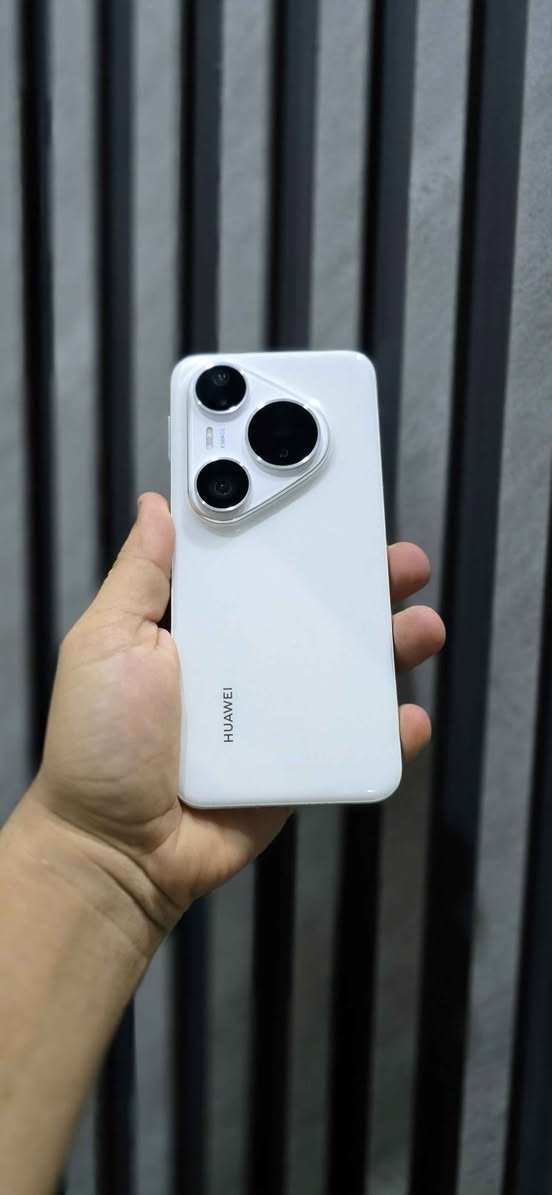 Huawei pure 80 pro 
هواوي بيورا ٨٠ برو

ذاكره 512/12g

نظافه 💯

ملحقات كارتون + شاحن

السعر 875 قفل 🔐 

متوفر بيع وشراء ومراوس 
استفسار خاص او اتصال 

متوفر توصيل جميع المحافظات10الاف مقدما

بابل سوك الحله شارع المكتبات 

***********
*********** حلة, بابل

