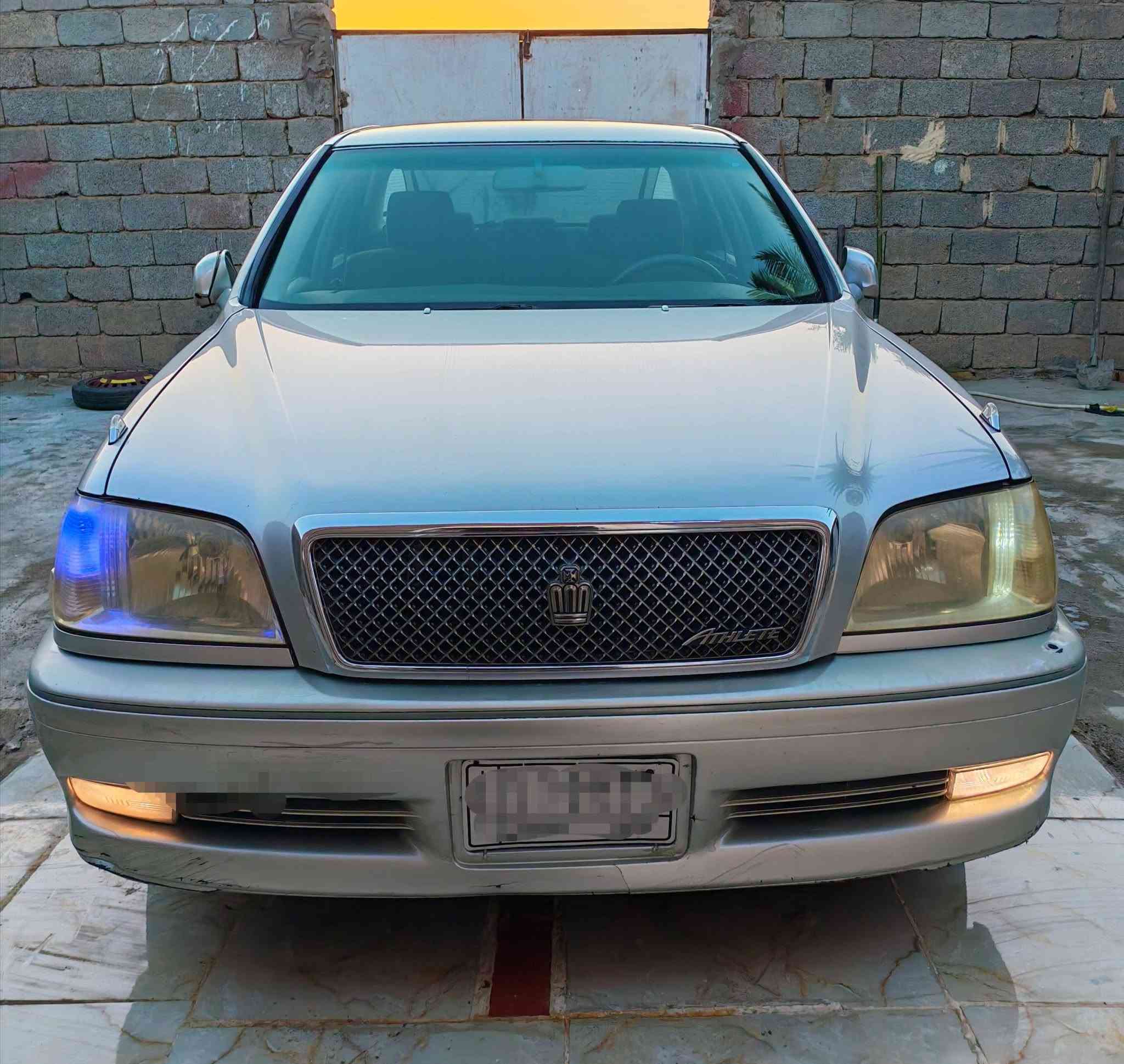 ملكه 2003
دخول جديد كارتون 
گصه قماره فقط 
متوئم ألماني عاج دگمتين 
برده خلفيه 
محرك VVT
تخم تاير 
حداده 
تبريد ثلج 
كهربائيات كلها شغاله 
4 كشنات كهرباء 
جاهزه من جميع النواحي 
السعر 32 
مكان الشطرة 
اتصال ***********
