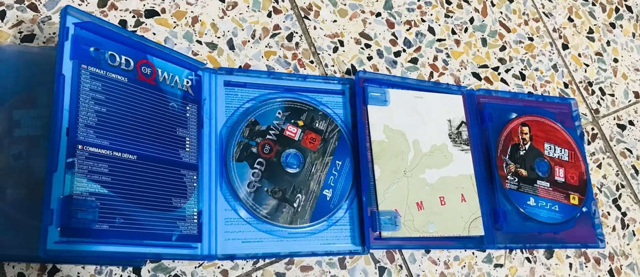 نظافة ١٠٠%
ولا شخط بيهن أسعار ثابتة 
ReddedRedemption 2  الف(٢٥)
قرصين قرص داتا دسك وقرص داتا بلي 
God of war 4 
ولا شخط حاله حال الجديد (١٥) الف
Gta5 (١٠)
كلش نظيف بس الصورة ماكو 
مكاني بغداد 
***********
