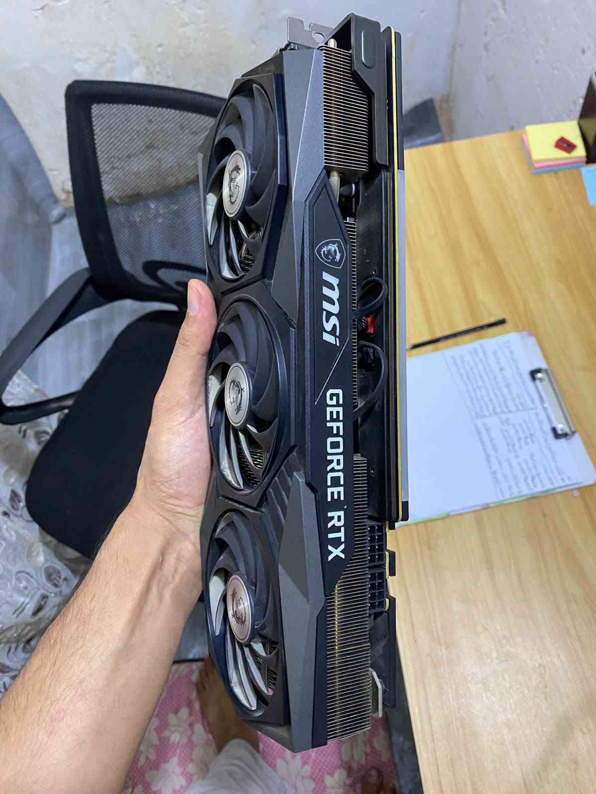قطع PC مستخدمة للبيع
CPU : INTEL CORE I5-12400F — 150 الف

MB : ASUS PRIME B760-PLUS D4 — 135 الف

GPU : MSI RTX 3060 Ti GAMING X TRIO — 400 الف

RAM : T-FORCE 32GB (4×8GB) DDR4 3600MHz — 250 الف

POWER SUPPLY : FSP HYDRO PRO 800W — 70 الف

M.2 NVMe 256GB — 40 الف

SSD : TEAM GROUP T-FORCE VULCAN Z 1TB — 110 الف

الموقع : كربلاء

متوفر توصيل جميع المحافظات ***********

نص مكتوب في الصور:
- Demo monitor
- FurMark (64-bit) 2.10.2.0
- Test: FurMark (GL)
- Benchmarking...
- 100% 60000 ms
- 135 FPS
- min:131, max:140, avg:136
- Time : 00:05:20
- Frames : 43699
- Frame time : 7.386 ms
- Resolution : 1920 x 1080
- AA : Off
- NVIDIA GeForce RTX 3060 Ti/PCIe/SSE2
- OpenGL 3.2.0 NVIDIA 616.92
- MSI RTX 3060 Ti Gaming X Trio 8G
- PCI IDs DEV:10DE-2486 SUB:1462-3903 REV:A1
- GPU temp 67°C
- GPU hotspot 80°C
- GPU usage 99%
- VRAM 9% (751 MB)
- fan 0 1170 RPM (41%)
- fan 1 1167 RPM (41%)
- Clocks core:1636MHz - mem:1750MHz (14.0Gbps)
- power 218W - PPW:0.619