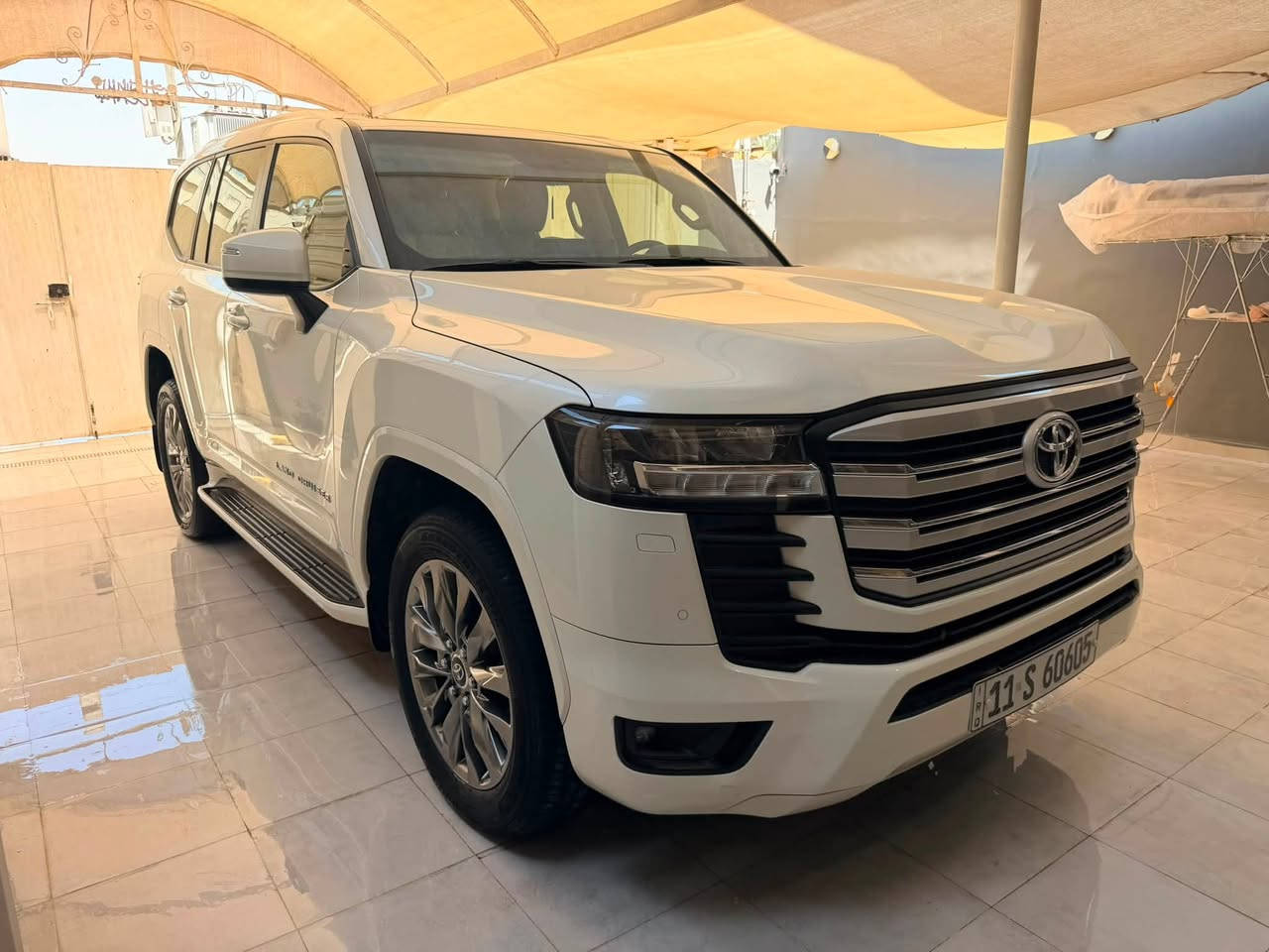 السلام عليكم
لاندكروز gxr 2023 تنفس طبيعي 4000 
رقم بغداد ورقمها حلو
السيارة وكالة ساز

 السيارة جديدة بالكارتون بدون اي ملاحظة حتى الدعاميات كفالة 

كفالة عامة من اي شي 

3 شاشات 

السيارة بالحلة

 *********** 

السعر 645
