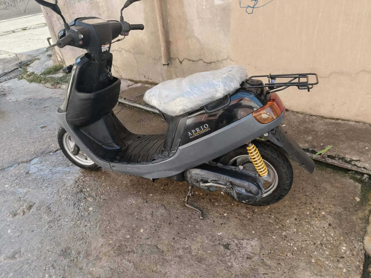 ل السلام عليكم ماطور بوتين للبيع اولا بيها ملاحظات حتى من تجي لا تكول صندوق مكسور من داخل شبر تقريبا او مكينه مفتوحه امبدل بيها بربرين والا ما شاء الله الماطور فول شغل بيت فقط شرط نكره سلف وايرمنيه شغاله كلها السعر 275بيها مجال شي قليل مكاني كراج الشمال رقمي *********** او كشن اشويه مكشوم هاذا البي
