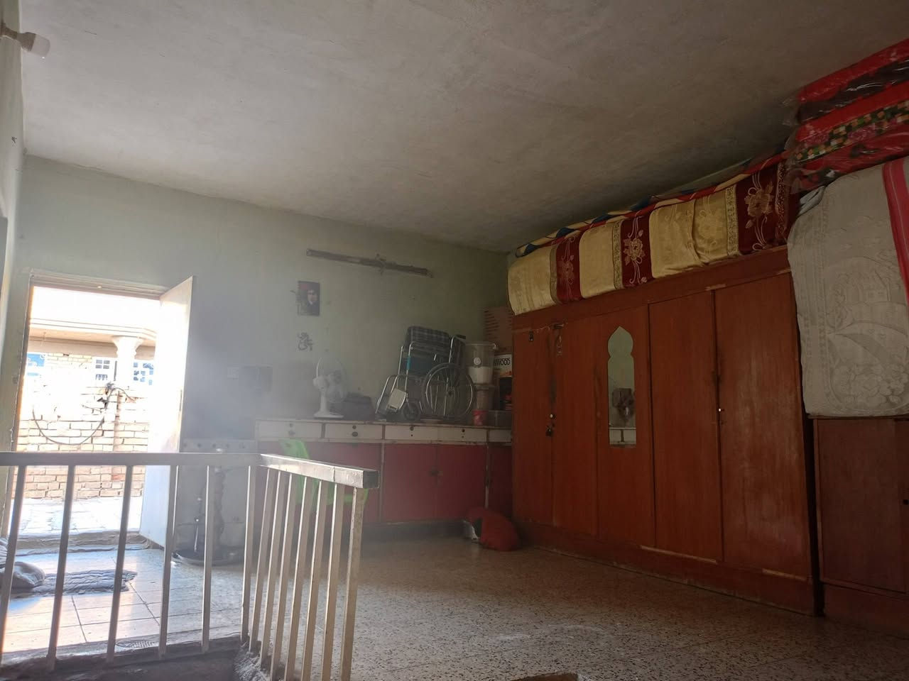 كوت العزه الجديده شارع المختار مقابل معهد الإبداع  مساحة البيت 150 متر  يتكون مطبخ صاله هول غرفه حمام ثنين ترك طابق الثاني غرفه صاله
سعر البيت 95///

الاتصال على رقم ***********
كوت العزه الجديده شارع المختار مقابل معهد الإبداع  مساحة البيت 150 متر  يتكون مطبخ صاله هول غرفه حمام ثنين ترك طابق الثاني غرفه صاله
