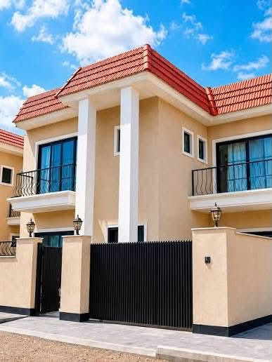 السلام عليكم ورحمة الله وبركاته 
🏗️ خدمات الأصباغ والديكور لشركات المقاولات

نقدم حلول متكاملة لشركات المقاولات والمشاريع الإنشائية في مجال:

🎨 أعمال الأصباغ الداخلية والخارجية
🖌️ الديكورات والجدران المميزة
🏠 تشطيبات المشاريع السكنية والتجارية
🏢 تجهيز وتنفيذ أعمال الأصباغ للمجمعات والمباني
💡 تنسيق الألوان والديكورات حسب تصميم المشروع
👷‍♂️ تنفيذ احترافي وبإشراف فني
📦 تجهيز المواد والكميات حسب متطلبات المشروع

خدمة مخصصة للمقاولين والشركات
من مرحلة اختيار المواد والألوان إلى التنفيذ والتسليم.
للتعاون وتجهيز المشاريع: ***********
