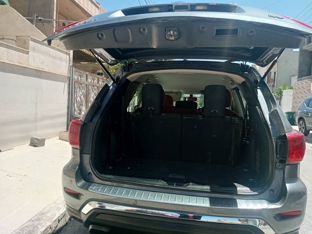 نيسان بافندر
موديل 2018
محرك 6V
7 راكب
3 قطع صبغ
محرك كير صدر تبريد شرط
سياره بصمه
اشارة بالمرايا
تخم تاير جديد 
السعر 125 ورقة وبي مجال
مكاني الانبار رمادي 
رقمي *********** الرمادي, الأنبار
