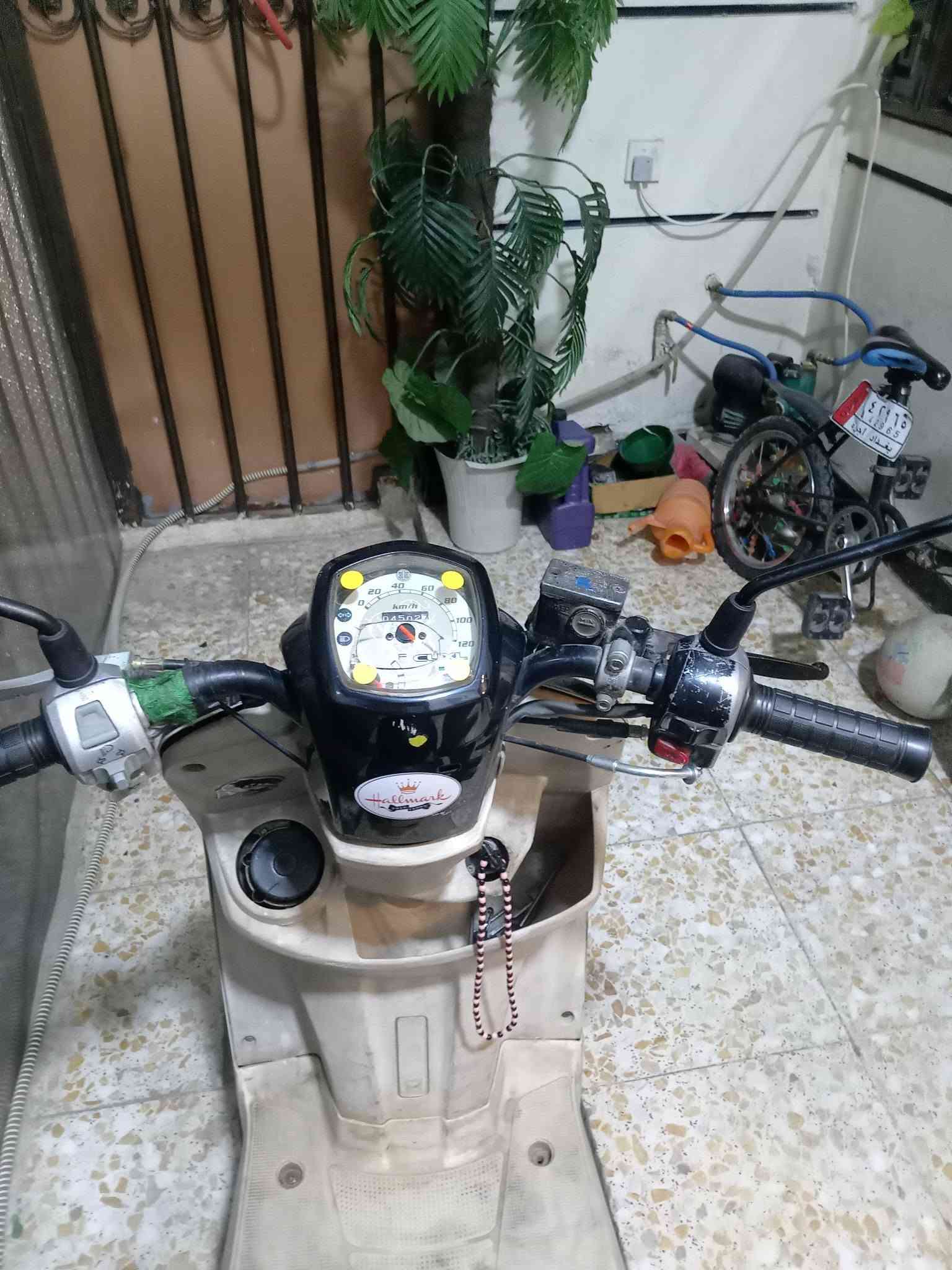 سلام عليكم دراجة ماكس بوليس للبيع نوزل سعر 650 وبيهة مجال المكان بغداد حي القاهرة ليريدة يتصل علة رقم ***********
