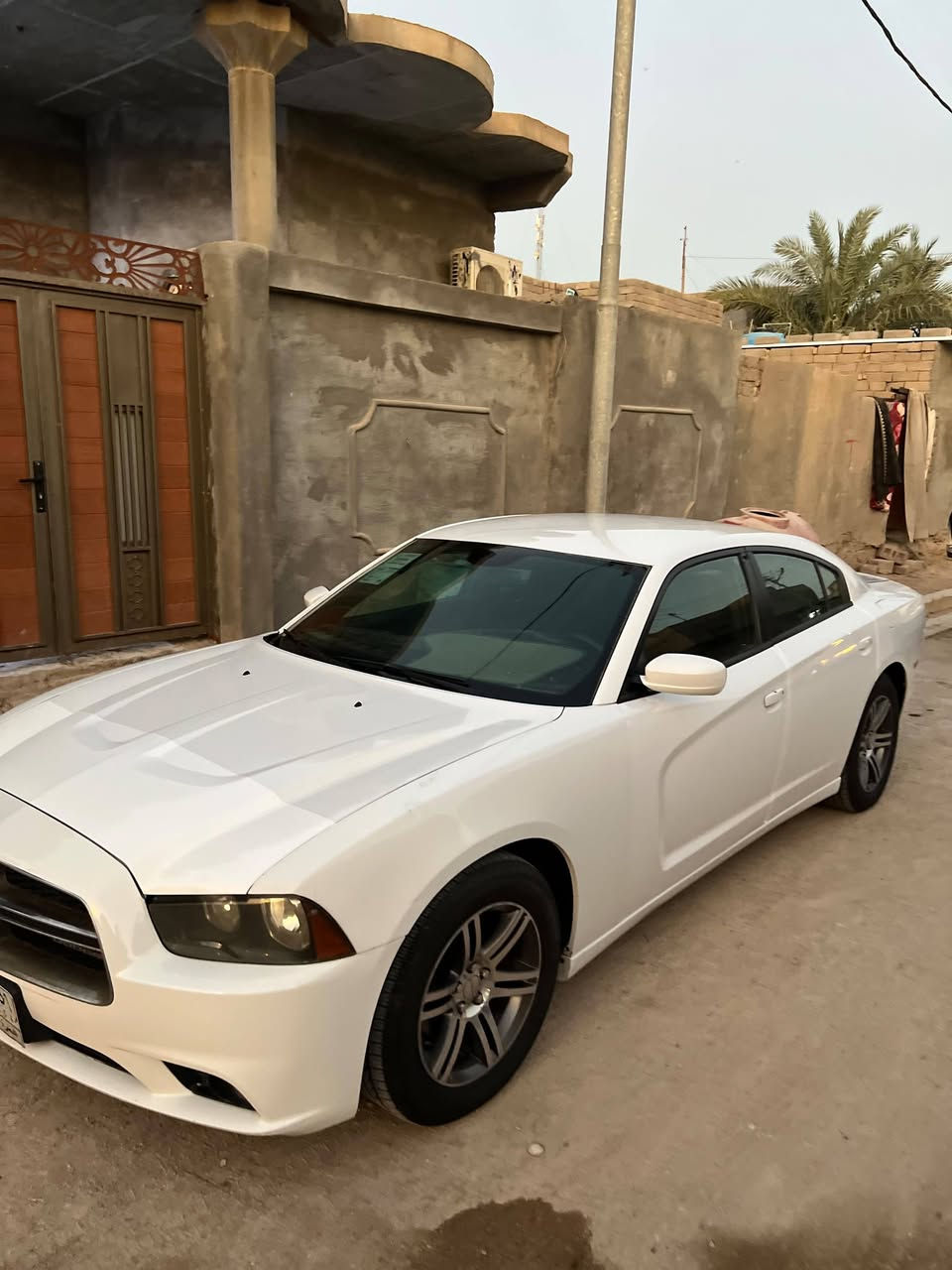 السلام عليكم جارجر 14 اصل رقم بصره سيارة جاهزه مجهزه مكينه قبل اسبوع مشدوده تخم تاير لايت زنون تبريد وتدفئة ويل خليجي مواصفات xst مكان السيارة القرنة الشرش هاتف***********سعر 147$
