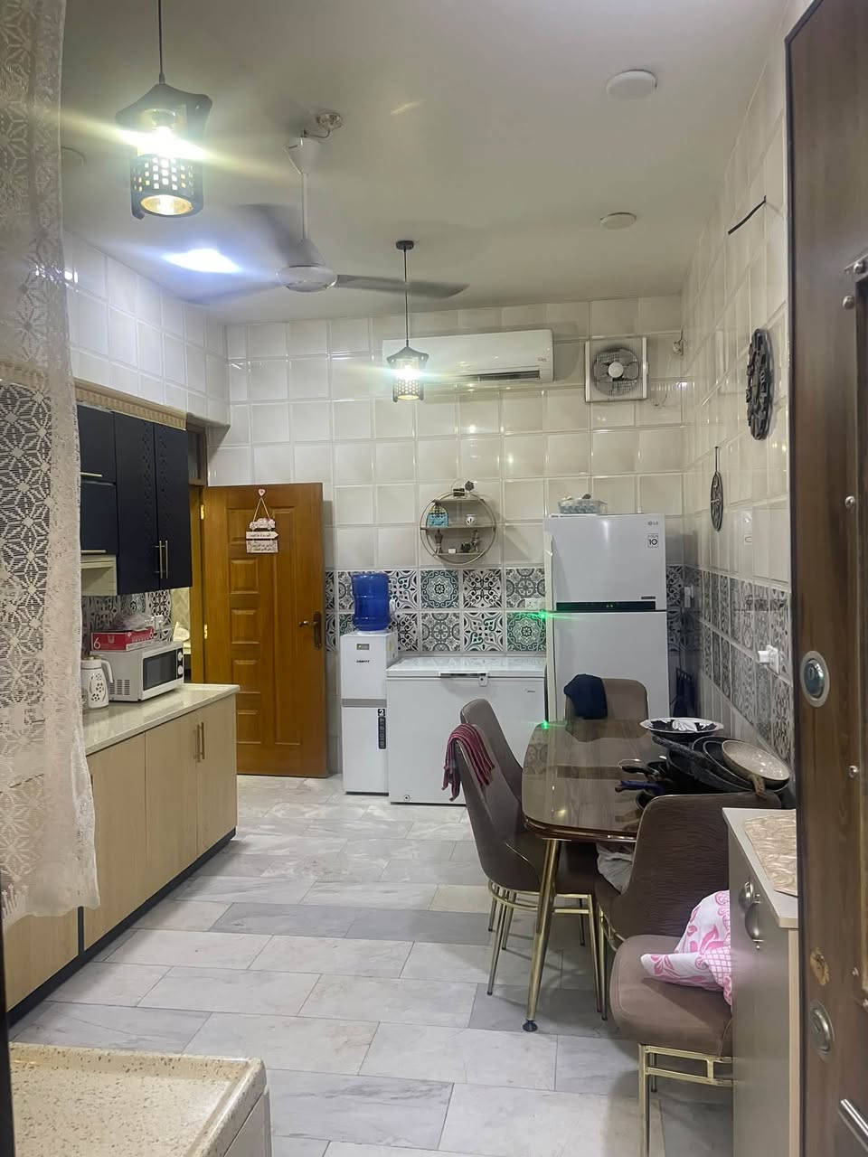 بناء حديث • ١٥٠م • ٣ غرف