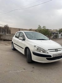 مكفولة محرك • فرنسي • ٢٠٠٥
