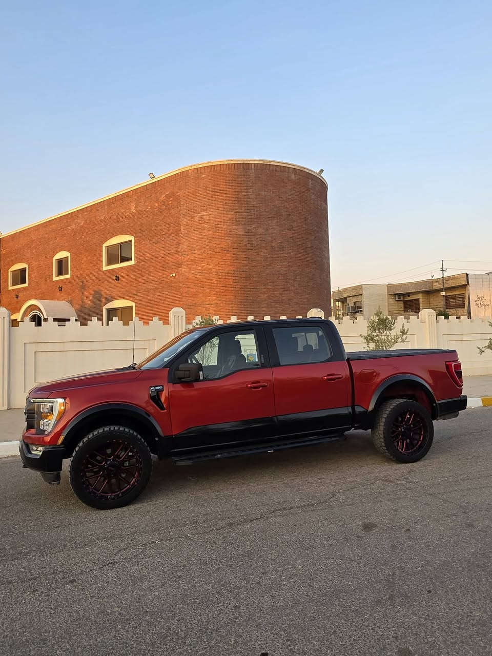 #f150للبيع
2023 XLT (fx4)
V6 2.7 turbo

السعر: 260$$$

ماشيه: 9000 mi
دبل أكسل(4x4)
قفل اكسل
6 سلندر
بانوراما
تشغيل عن بعد
كشنات امامي تدفئة 
بصمة
رادر امامي جانبي خلفي
لايتات امامية ليد ٤ عدسات
كشنات امامي تحكم كهرباء
هندبريك بصمة
سلم خلفي
تبريد قطعتين
كير طرح
كير ١٠ نمر
شاشة جبيرة
كاميرا خلفية
حساسات خلفي
اشاير بل مري
مرايات هيتر
جامة خلفية كهربائية
دواسات ستوب & بانزين كهرباء

باب طويل بدي قصير (المرغوب)

كير و محرك و أكسل حدادية كلة بشرط

  صبغ عام ارباك بردة طاك بجم كبس

   شاصي دواخل كلها بشرط

مكان سيارة أربيل
للاستفسار: ***********
فقط بيع بدون مراوس
