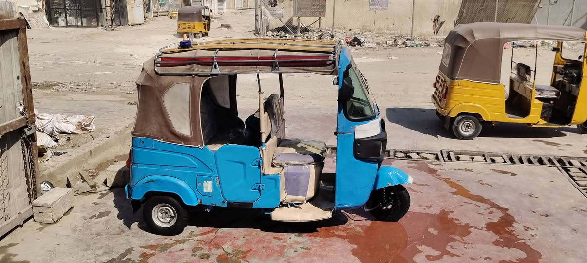 السلام عليكم تكتك للبيع مرقمه وجاهزه عنواني بغداد 2022/11
***********
