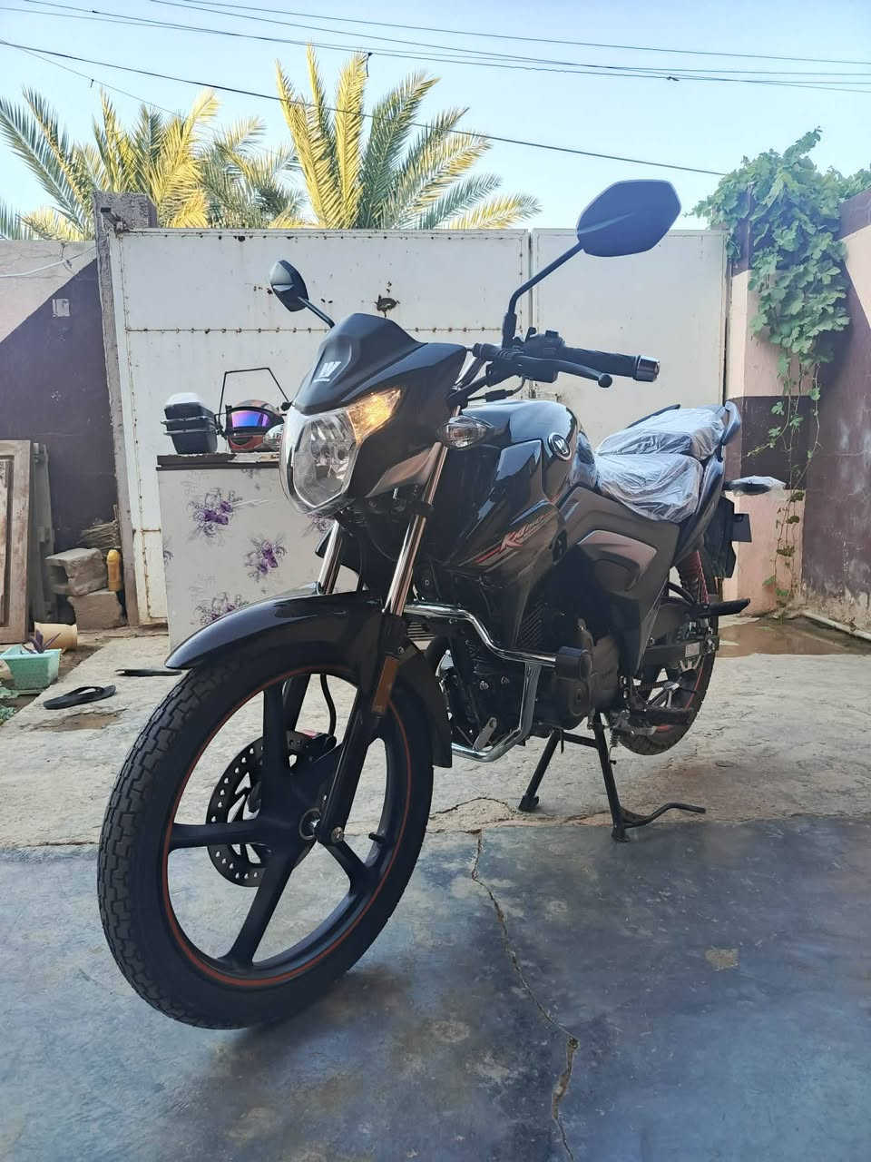 للبيع هاوجي AK 23 بي اوراق ماشي 1478 بعده وضع الشركه السعر 2،300 العنوان حديثه الحولي ***********
