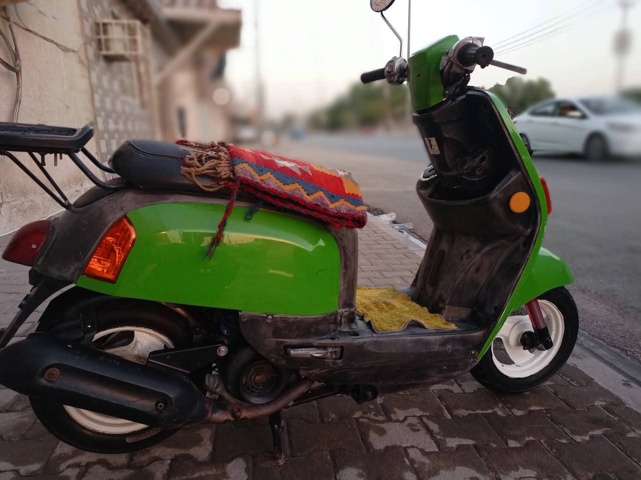 بوليس • مفتوحه • على ايدي
