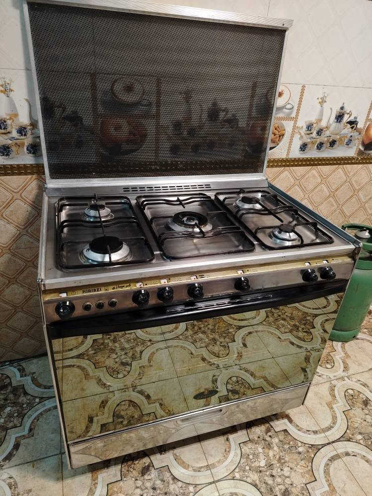 طباخ كريازي بوري نضافته 95 بلميه شرط الفحص والنضافه مكانه زبير متوفر توصيل الأسعار والتفاصيل داخل الصور اي استفسار خاص *********** البصرة, العراق
