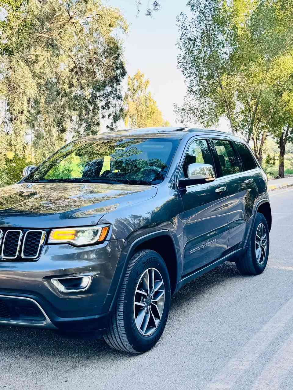 الــــــــــسعر 165$.      ***********

جيب ٢٠٢٠  لمتد 
رقم بغداد س محرك3600
امريكي حادثها جاملغ خلفي مبدل القبق الخارجي   وبابين كلير سونار مرفق 
بدون ارباك 
بجم كبس
بنوراما
بصمة بيبان 
بصمة تشغيل 
تشغيل عن بعد
جنطة كهرباء
كشنات امامية كهرباء 
ستيرن كهرباء تدفئه
شاشه جبيره 
كامره خلفيه
حساسات 
ماشية 155 الف كيلو 
رادار جانبي
وبعد بيها مواصفات 
مكاني بابل مسيب
***********الماسنجر مغلق متواجد اتصال او واتساب 
بيع او مراوس
