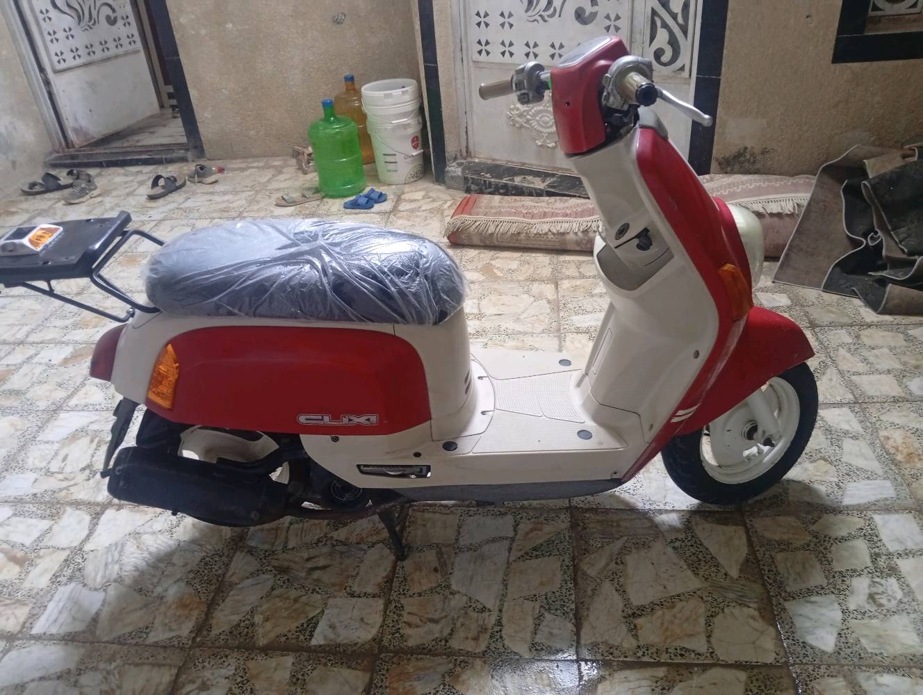 دراجه ماكس بوليس دراجه جديده رمبه قبل فتره نزلته ما اطلع بيه ما بيه اي نقص ابد دهن موتل بانزين محسن ما مفتوحه ابد لون مميز مكاني بغداد حي اور سعر 1200 قفل  *********** الما يشتري لا يتعبني